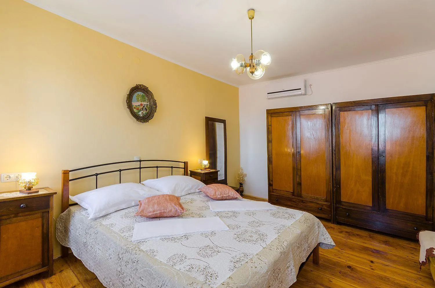 Holiday home Mediterranes Steinhaus Mit Grosser Terrasse, Aussendusche, Privatpool, Babybett, Waschmaschine Grizane-Belgrad Croatia